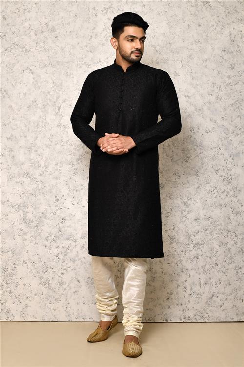 https://media.vinhemfashion.com/Images/RajsahiVol5BVLS512XWC2QFE5S9/image/designer